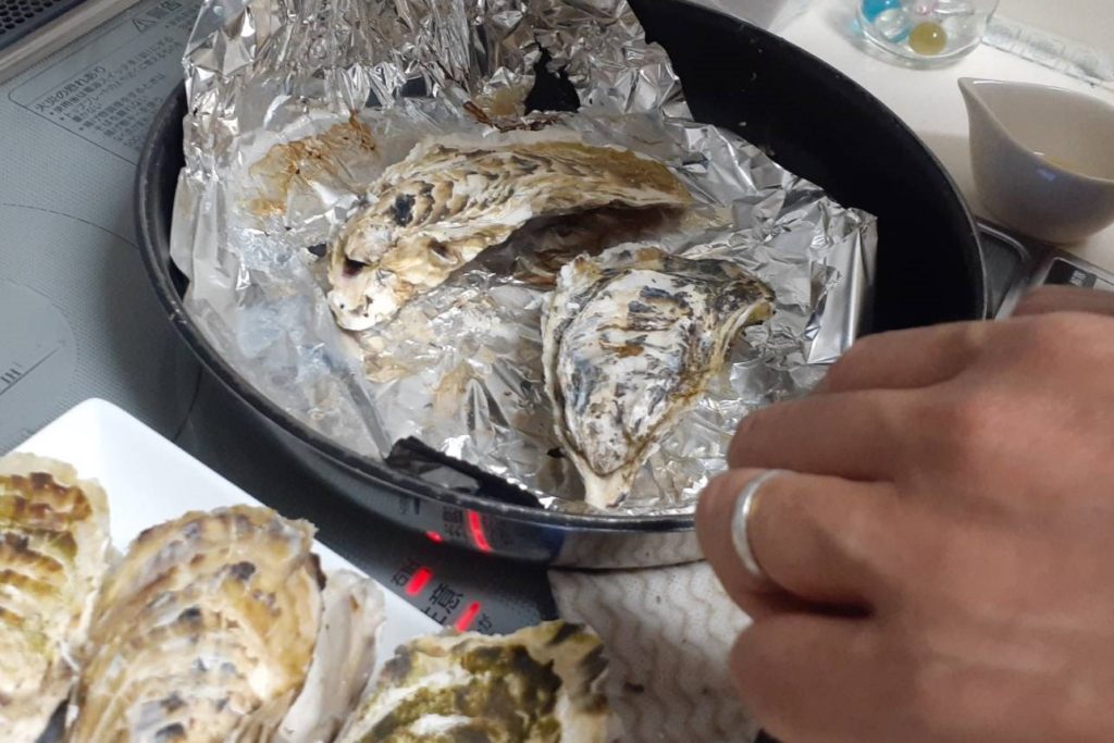 コストコ　殻付き牡蠣　美味しい　オススメ　食べ方　簡単
